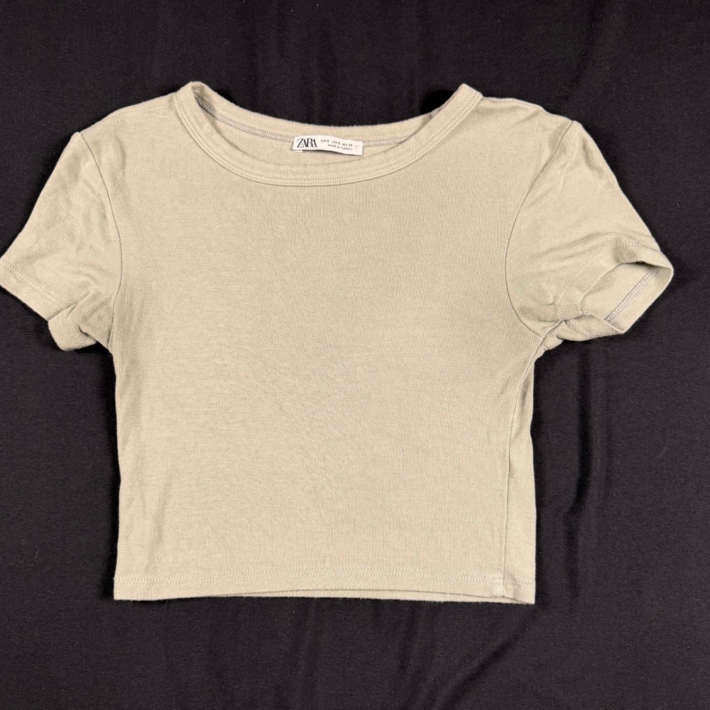 Zara‎ Ribbed Baby Tee Sage Green Cropped Knit Top - Minimalist Boho S